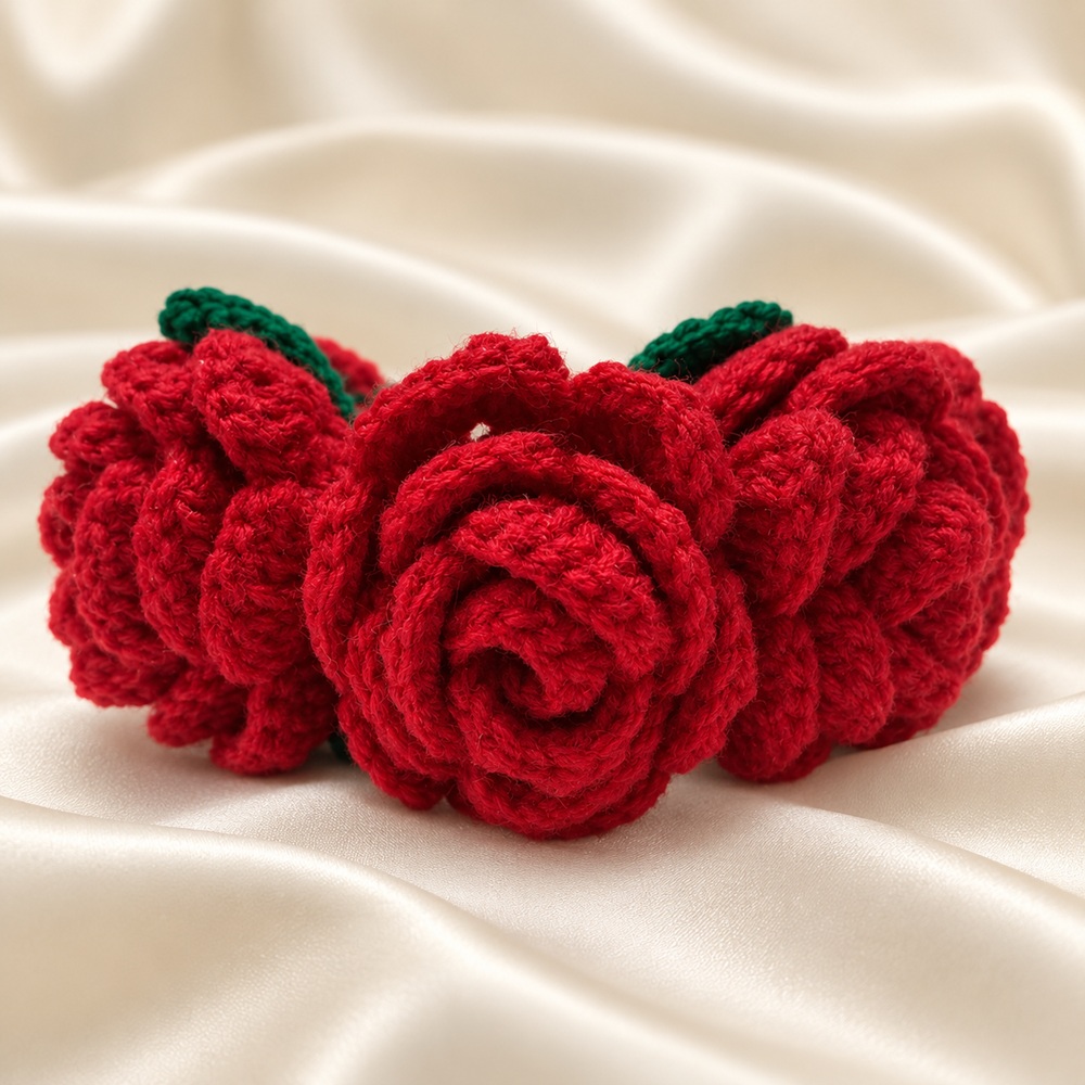 Gajra - Red Rose Crochet